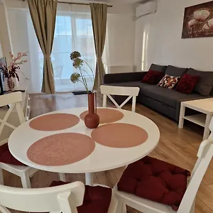 Sky Airport Apartament